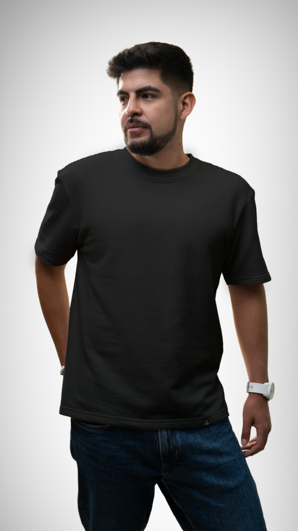 Camiseta con textura tipo waffle - Negra